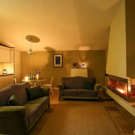 Place Of Moments Natur-suites بيت ضيافة فيلا فرانكا دو كامبو